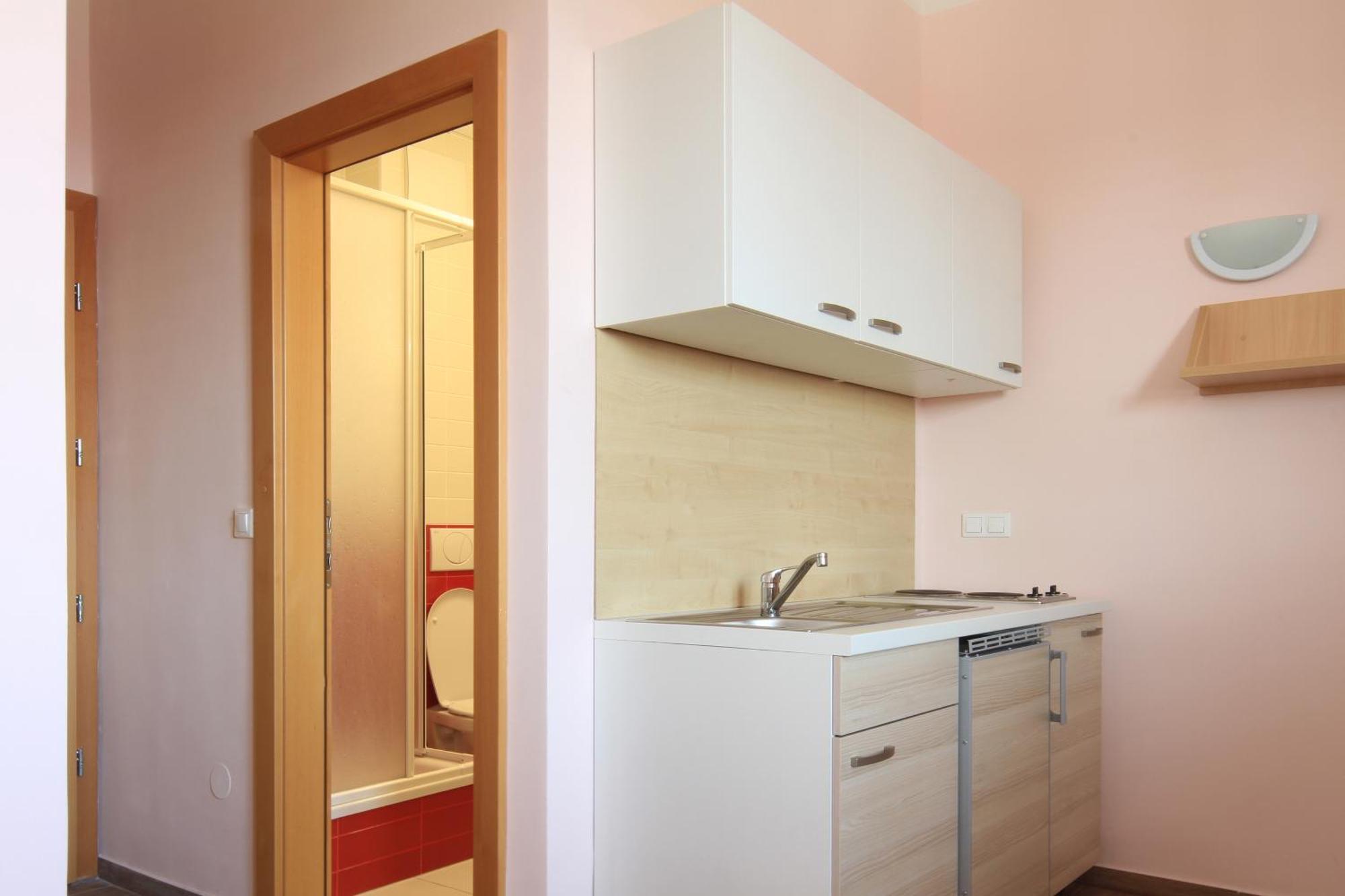 S Hotel 3*