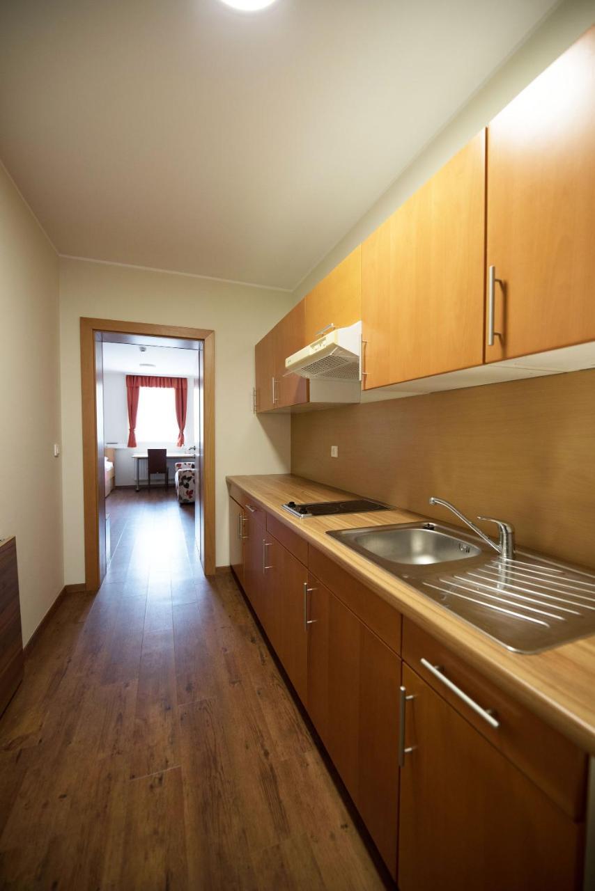 Hotel S 3*